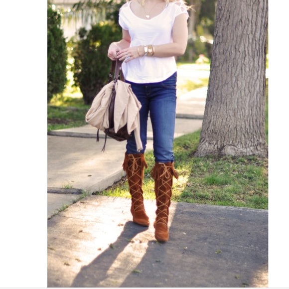 minnetonka lace up boots